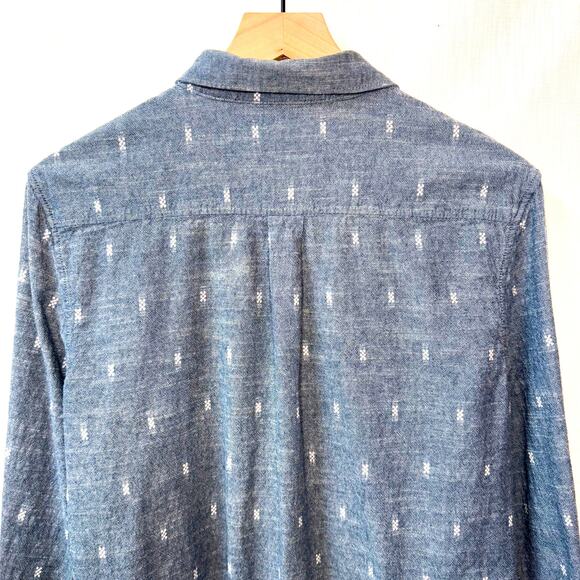 VANS Chambray Button Down Shirt Men's M Blue Embroidered Casual Hippie Skater - Picture 8 of 10